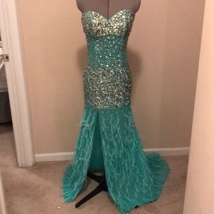 Jasz Couture Evening Gown
